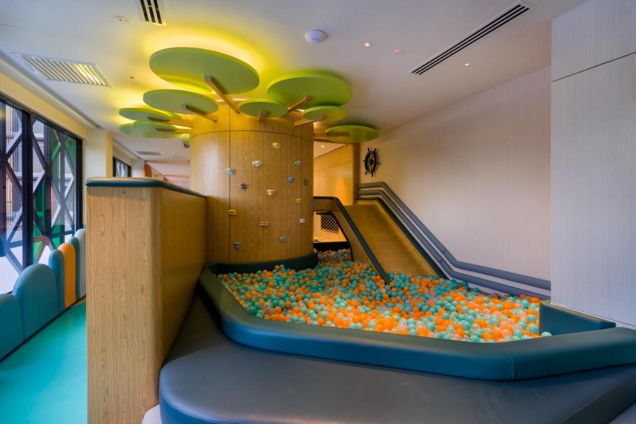M Resort & Hotel Kuala Lumpur Exterior photo The Children's Hospital at the Royal Marsden