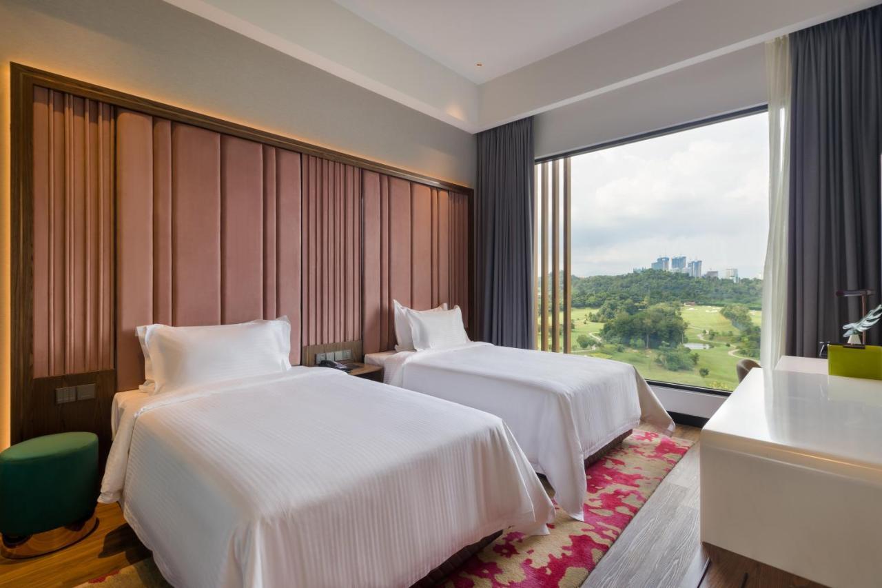 M Resort & Hotel Kuala Lumpur Exterior photo Deluxe Twin